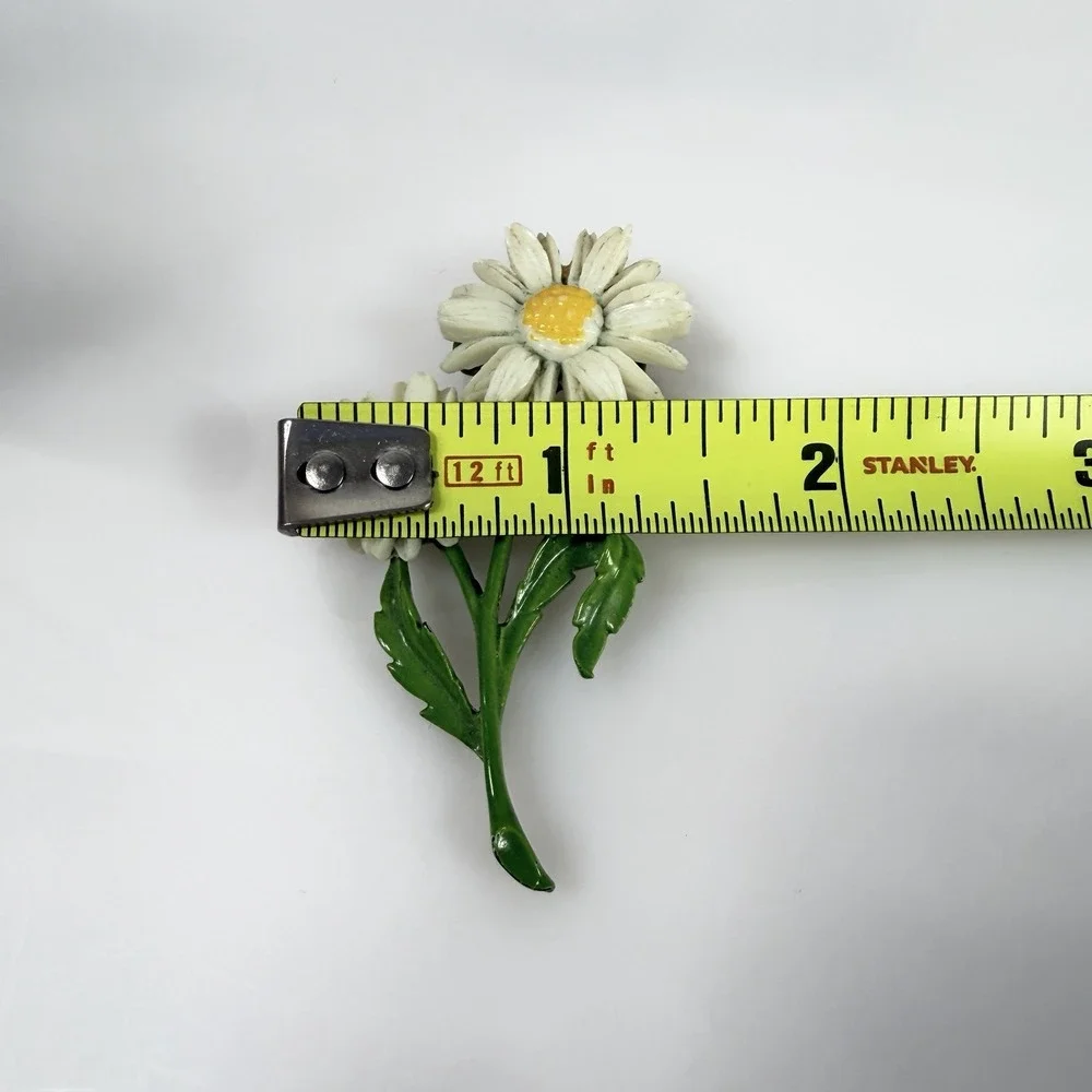 Vintage Flower Brooch Green Enamel & Cream Celluloid 2.5